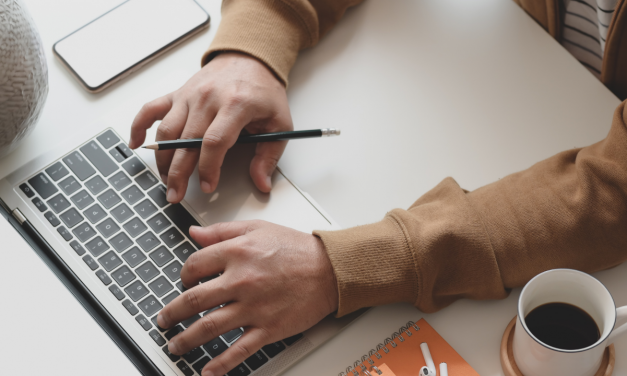 Does the IDFPR ever expunge or not disclose certain license disciplinary orders?